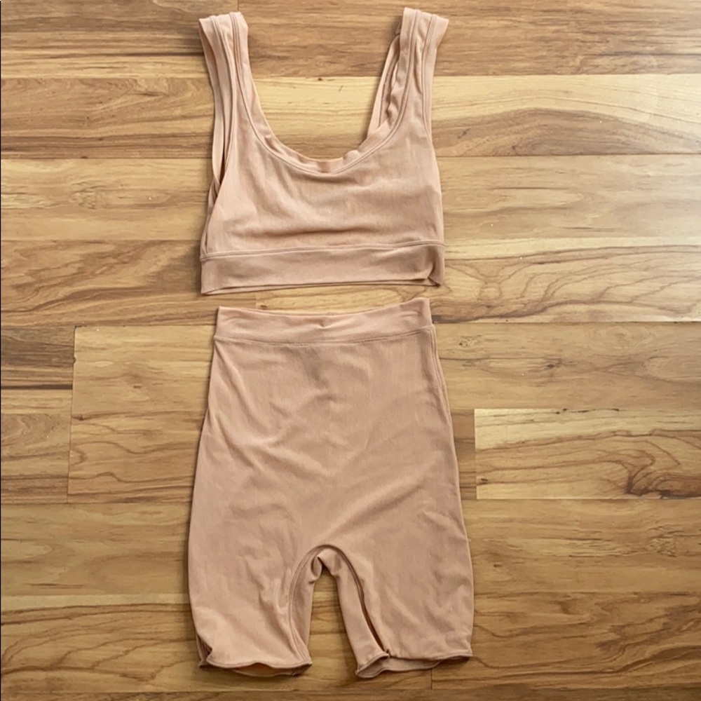 Skims summer mesh scoop bralette and short clay